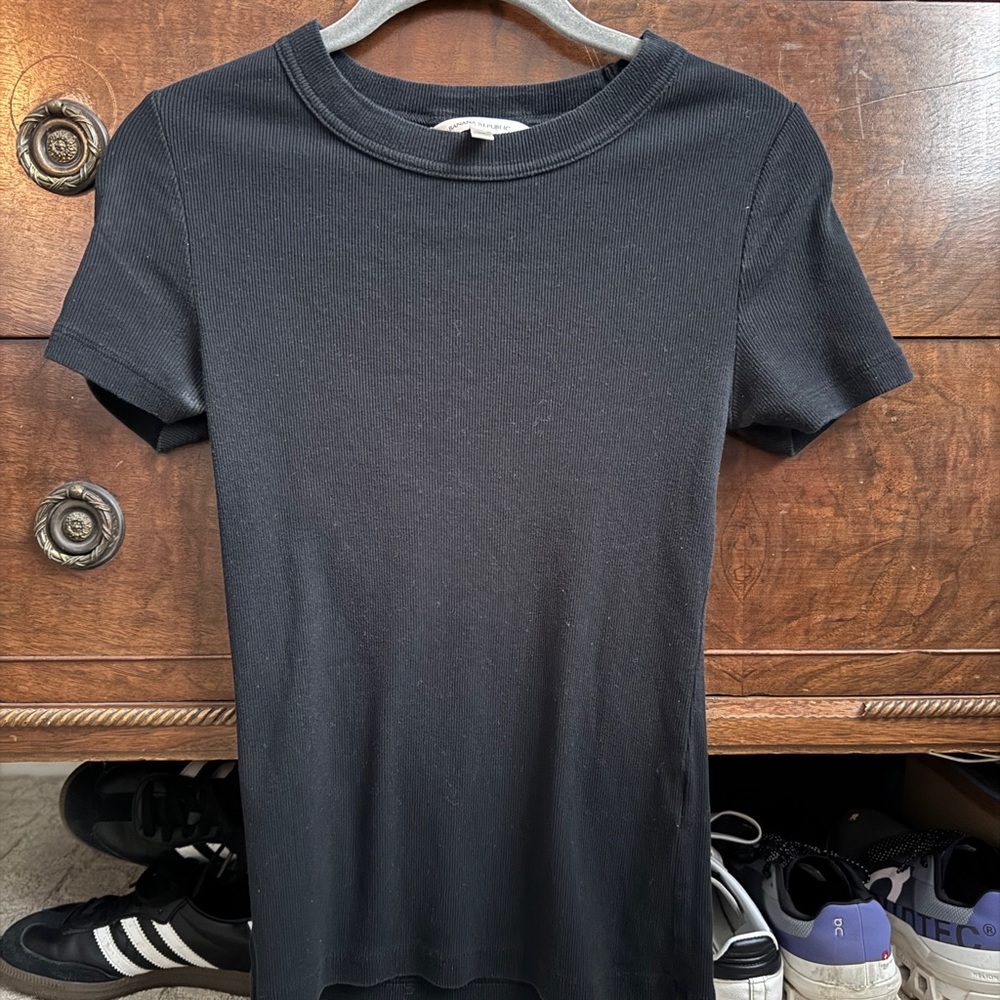 Banana Republic Black Short Sleeve Ribbed Tee